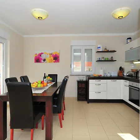 Modern In With Private Swimming Pool Вилла *